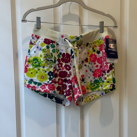 Champion shorts S NWT - Picture 1 of 4